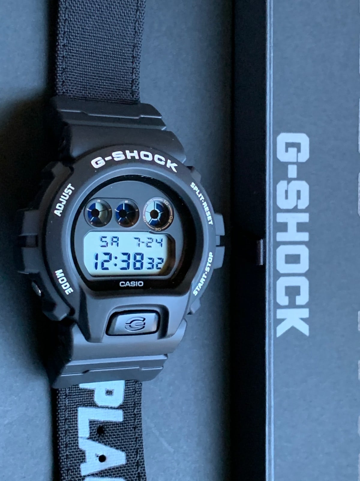 Casio G-Shock DW-6900 - La verdad es que es uno de los relojes de Casio más bonitos y con estilo militar que te puedes encontrar. 