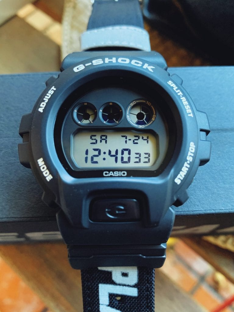 Casio G-shock DW-6900 en una edición especial. Uno de los mejores relojes G-shock y uno de los más vendidos de todos los tiempos. 
