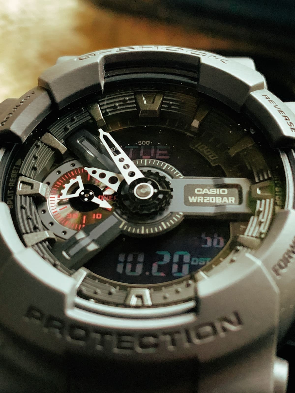 Casio G-Shock GA-110MB-1AER: las pantallas en negativo se ven de vez en cuando. 