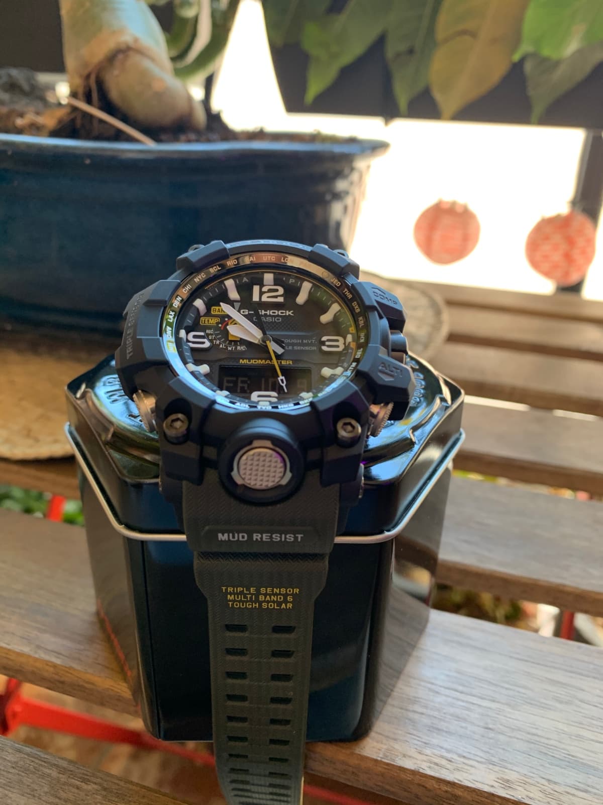 Casio Mudmaster GWG1000-1A3: reloj a prueba de todo golpe. 