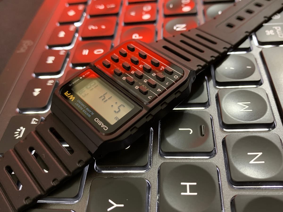 ¿Merece la pena comprar el reloj calculadora Casio CA-53W?
