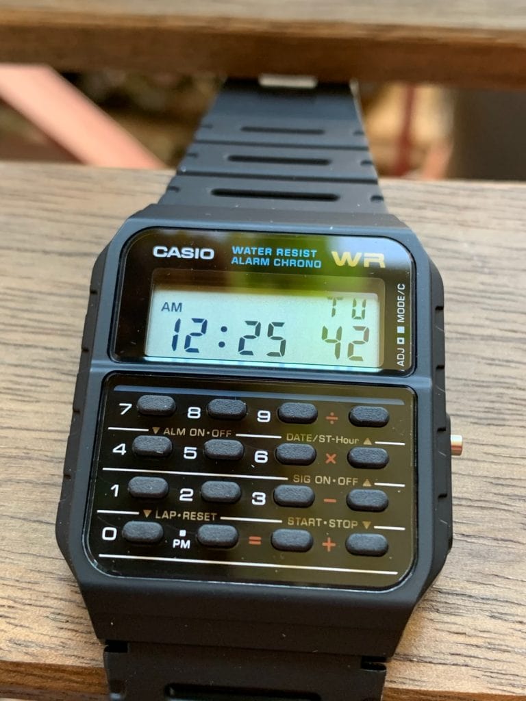 Casio CA-53W - El reloj calculadora - Pantalla y números
