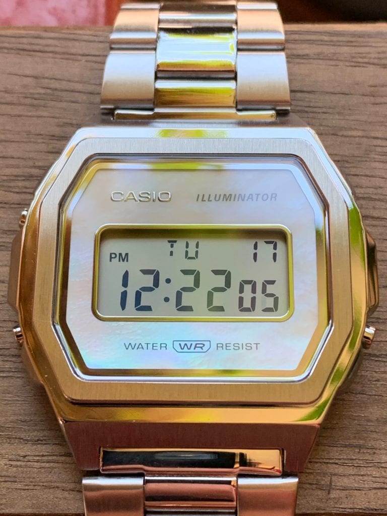 Casio A1000: el reloj Casio vintage completamente de acero 