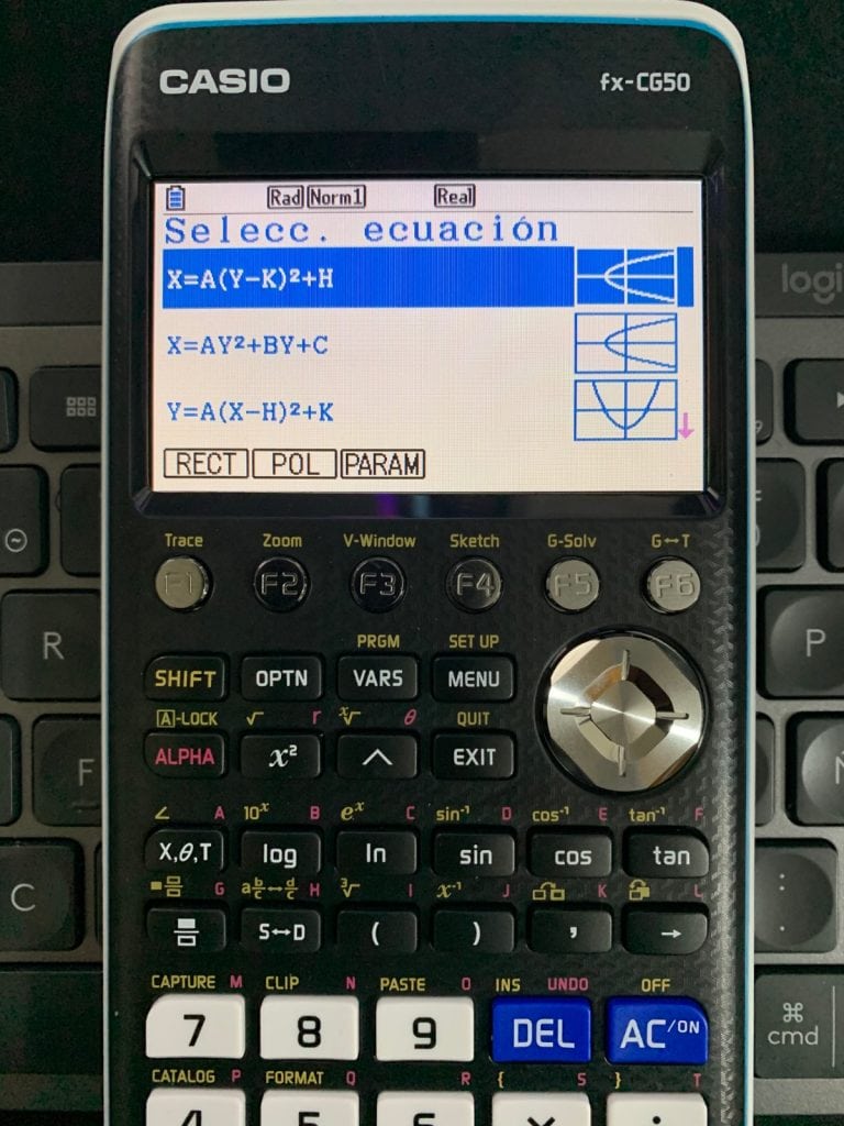 Casio FX-CG50 - Calculadora gráfica: representación de función en el modo Cónicas.