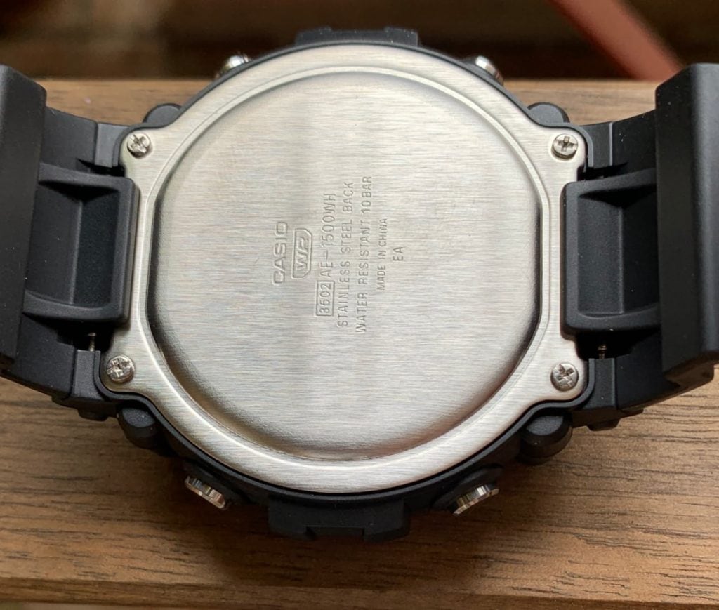 Casio AE-1500WH: parte trasera