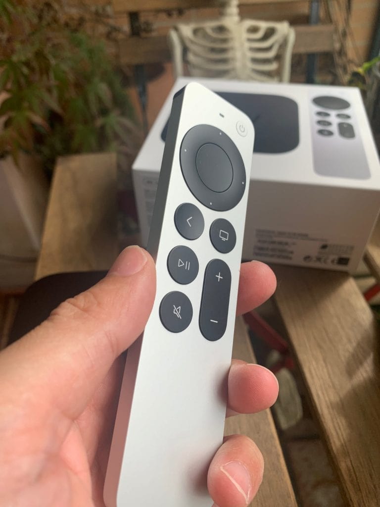 Apple TV 4K (2021): Siri Remote