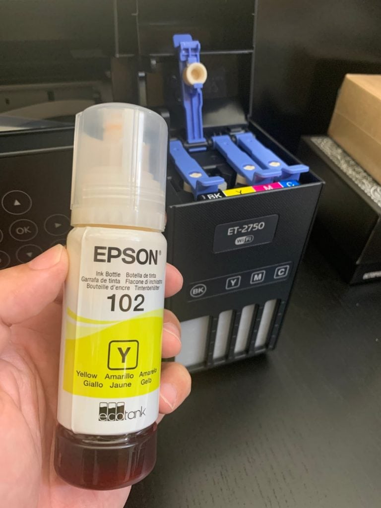 Epson EcoTank ET-2750: como usar los botes de tinta