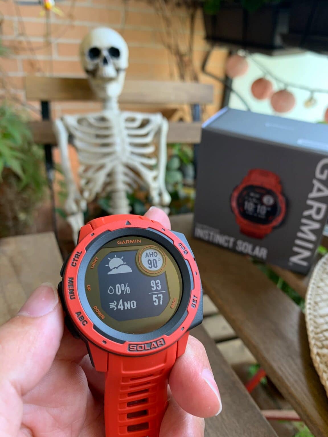 g shock gbd h1000 vs garmin instinct solar