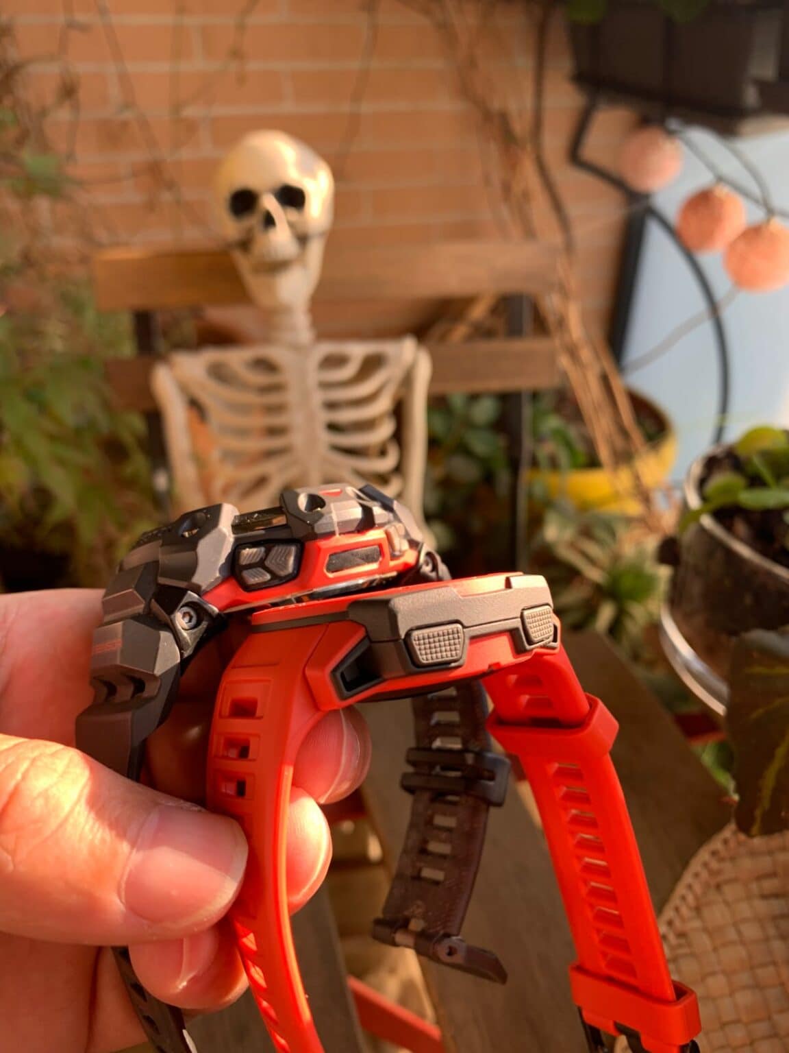g shock vs garmin instinct