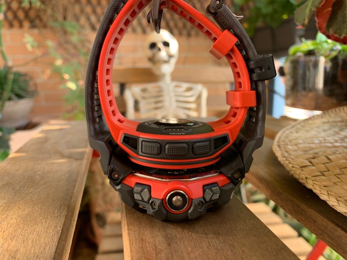 garmin instinct vs casio