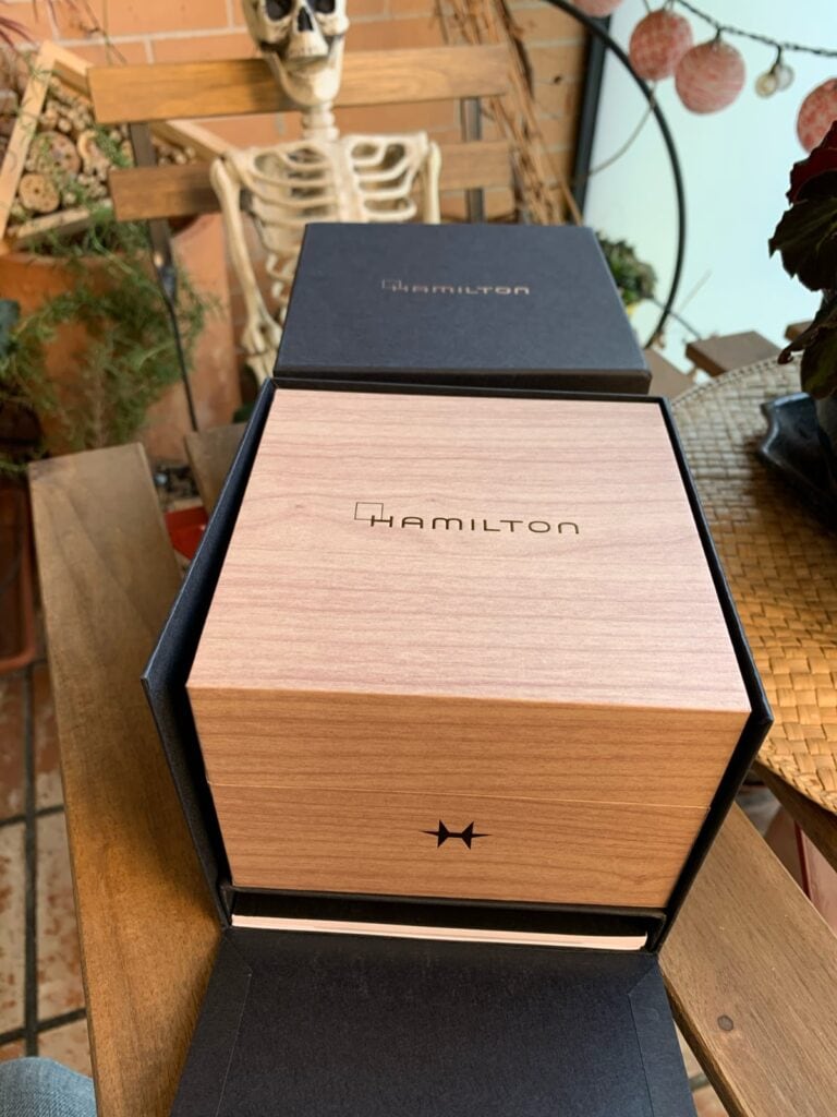 Hamilton Khaki Field Auto: Caja muy elegante. 