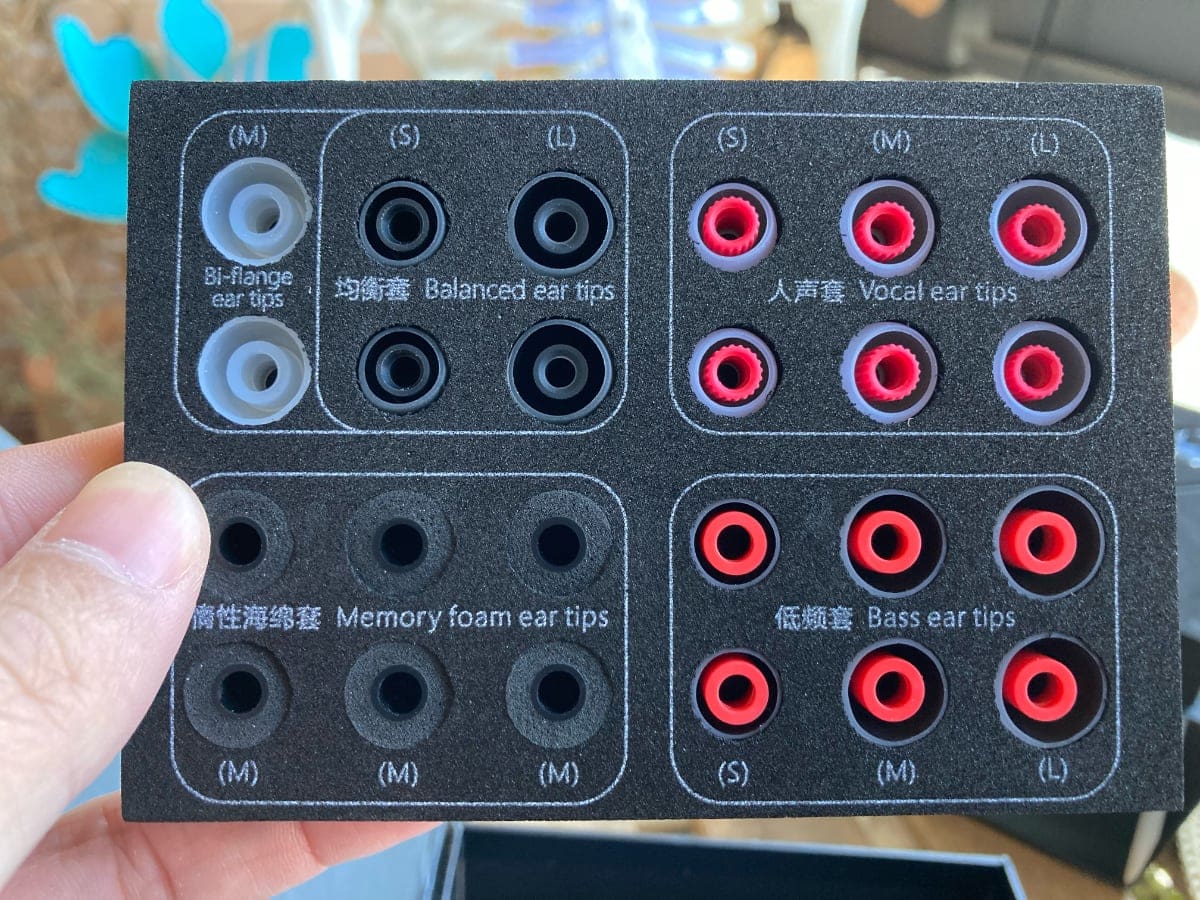 Almohadillas del los auriculares IEM FiiO FH5. 