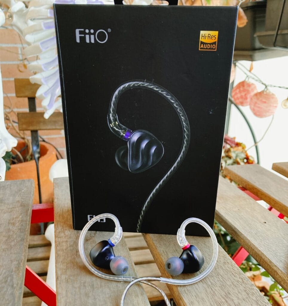 FiiO FH3: auriculares IEM con un gran sonido y buena relación calidad precio. 