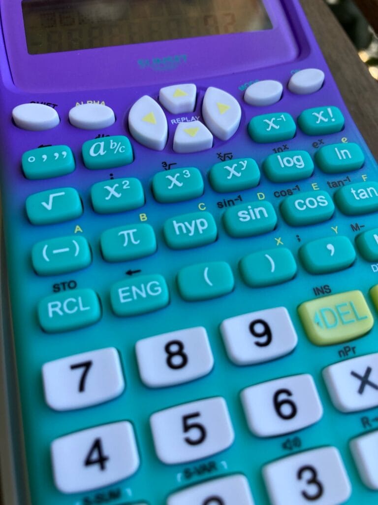 Milan M240 scientific calculator: keyboard