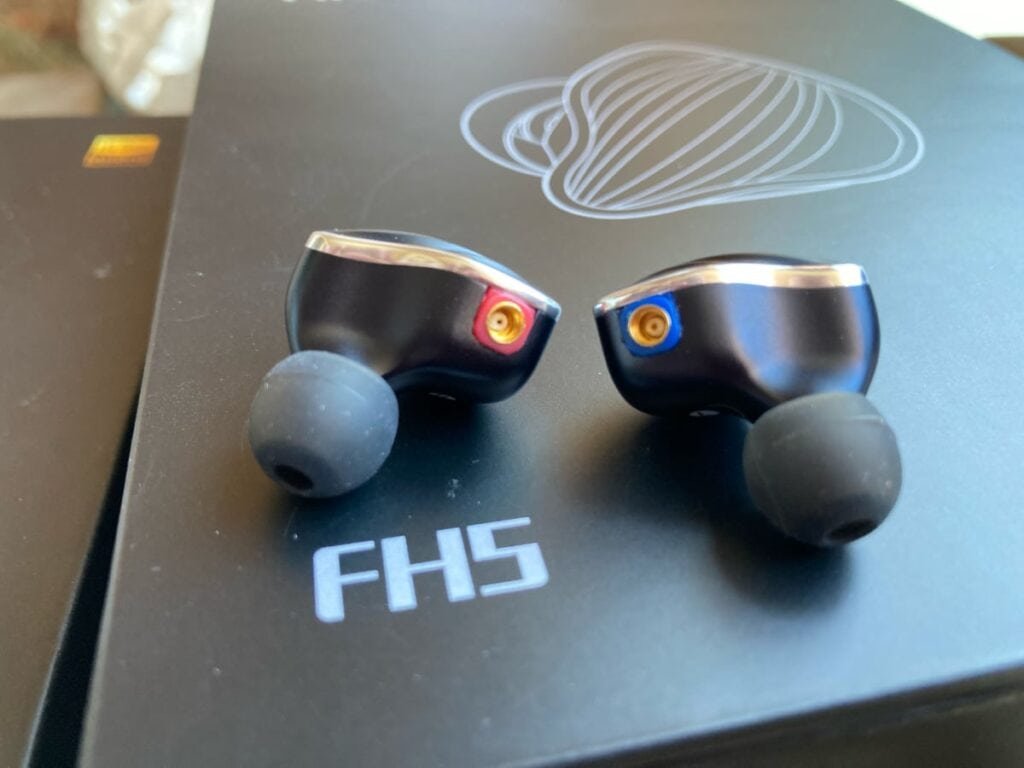 Fiio FH5 auriculares IEM conector MMCX