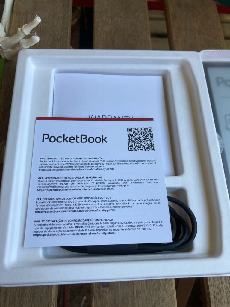 Pocketbook Era: unpacking