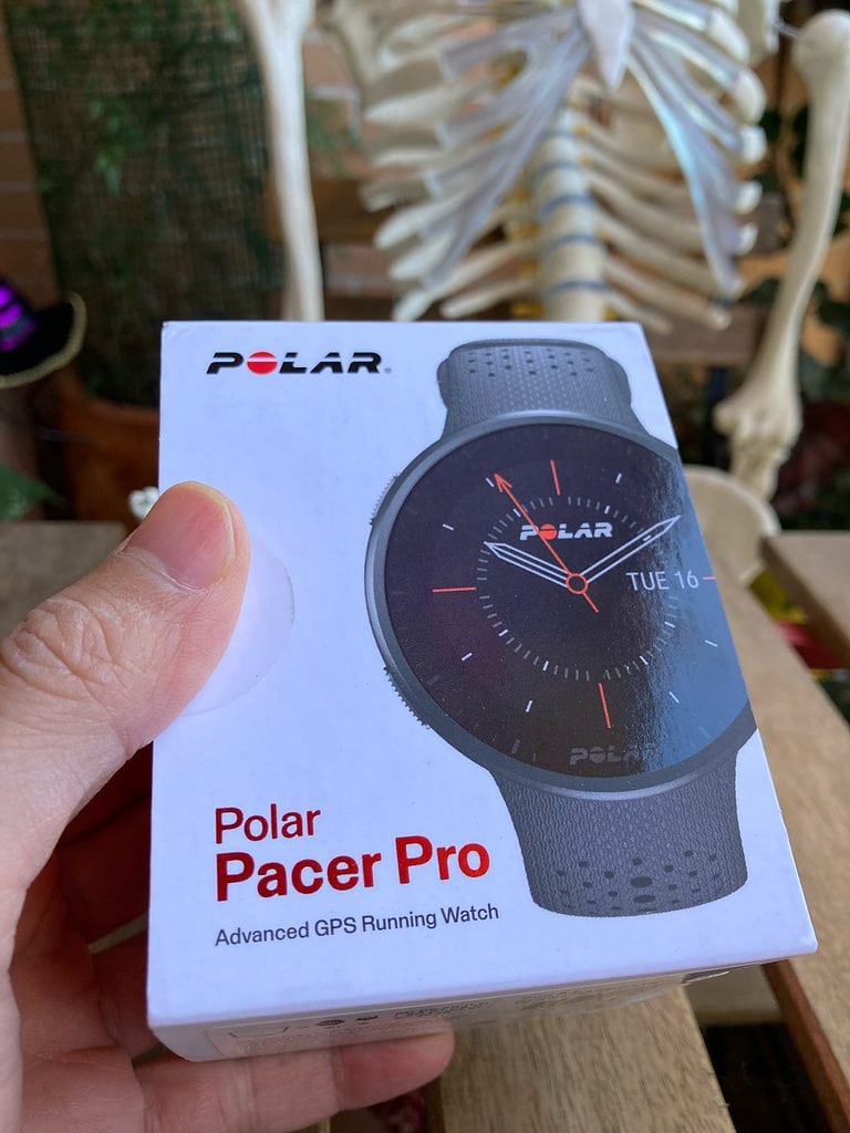 Polar Pacer Pro: unpacking