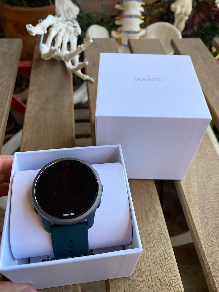 Suunto 5 Peak reloj deportivo GPS - unpacking