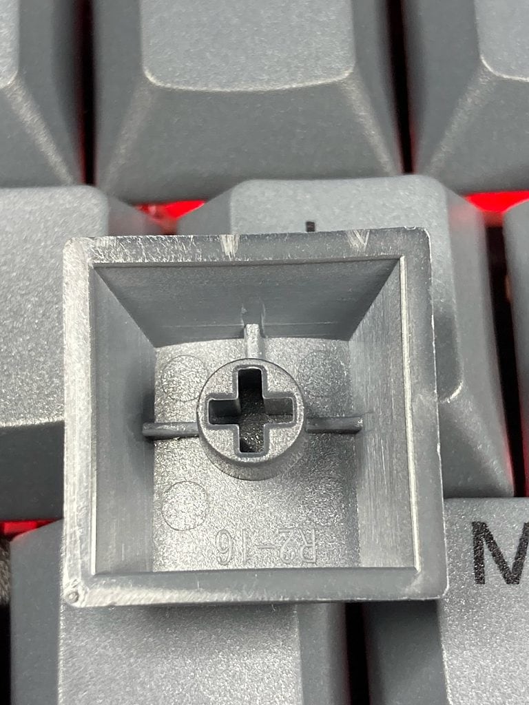 Glorious PC Gaming Race GPBT ISO Keycaps: parte trasera