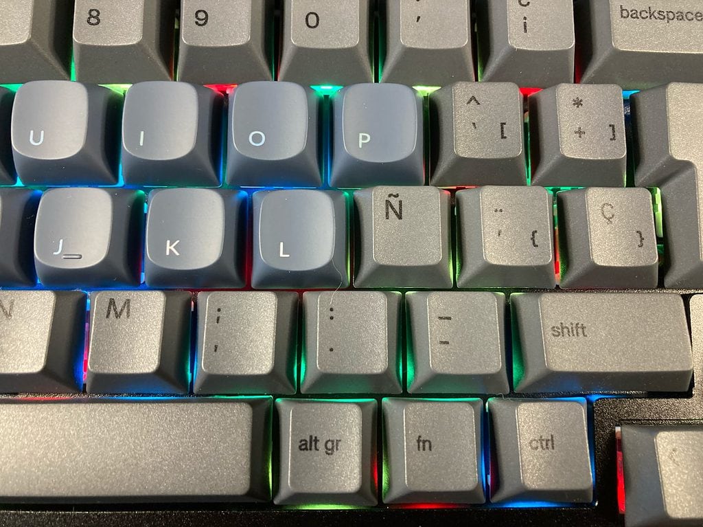Glorious PC Gaming Race GPBT ISO Keycaps en Keychron Q2 (solo parte)