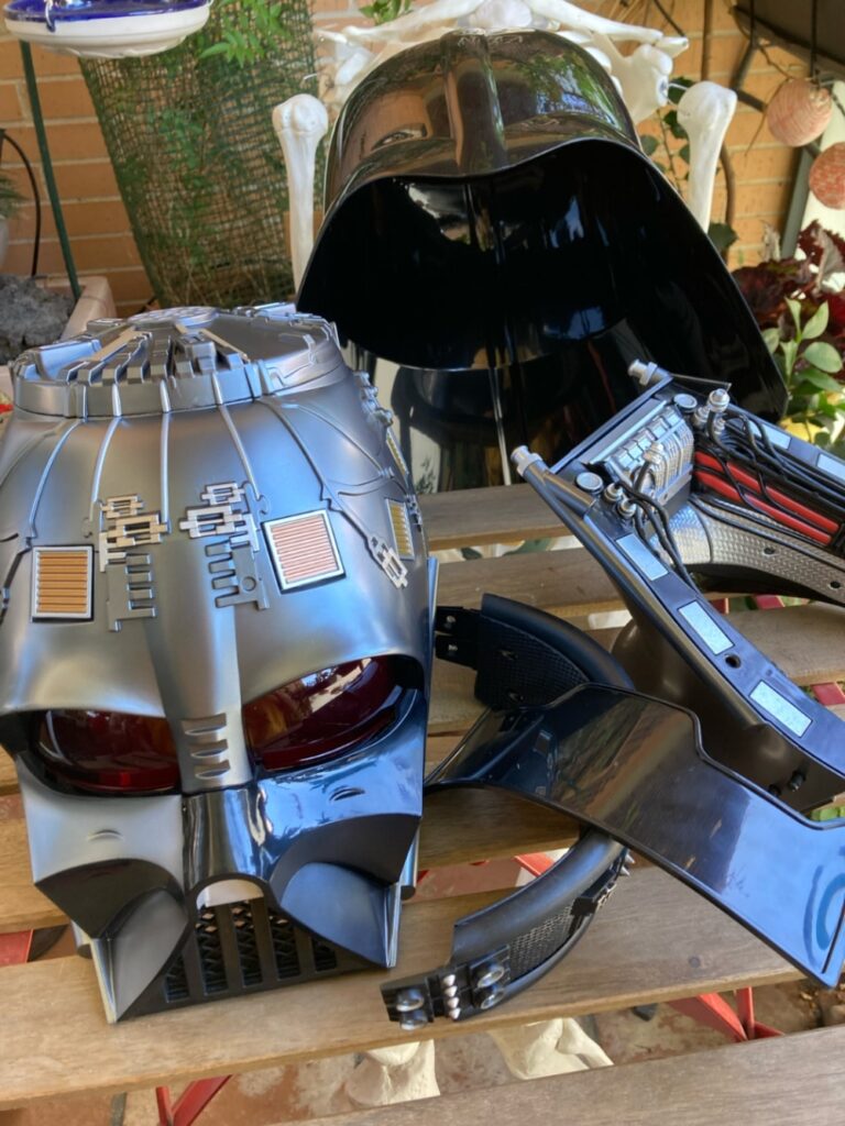casco de Darth Vader (Star Wars) desmontado