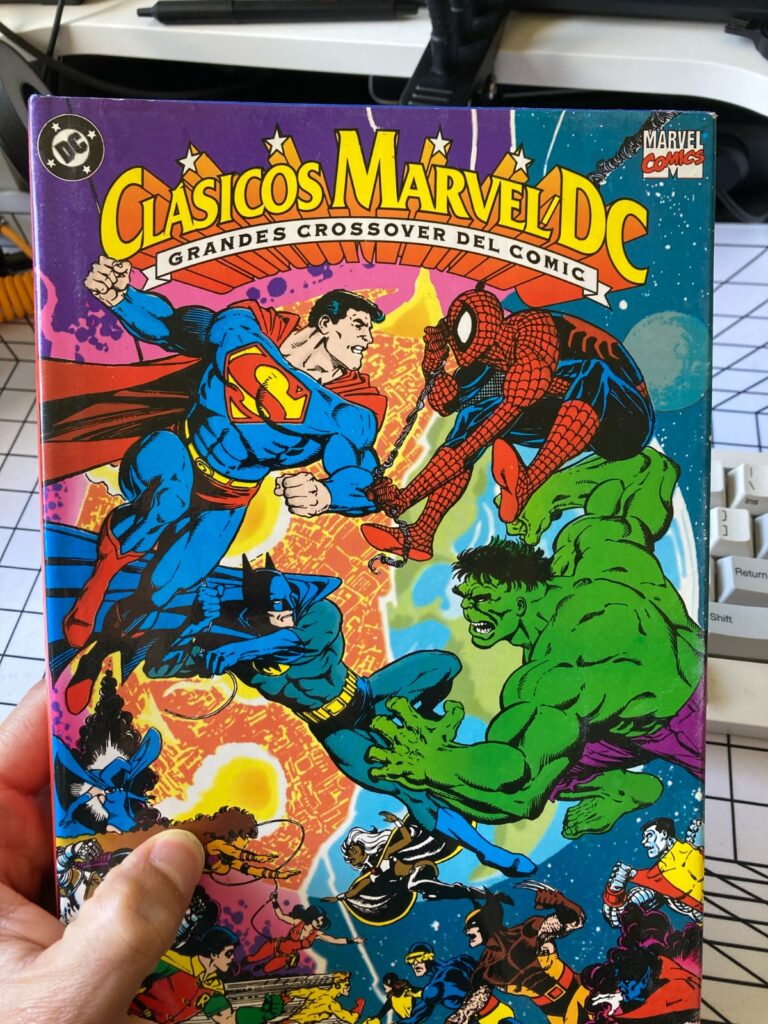 Comic clásico de DC y Marvel con Spider-Man