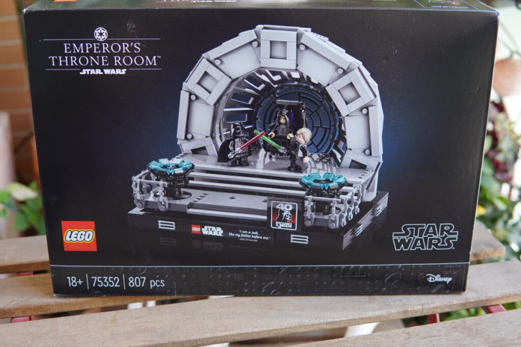 LEGO Star Wars Diorama: Sala del Trono del Emperador