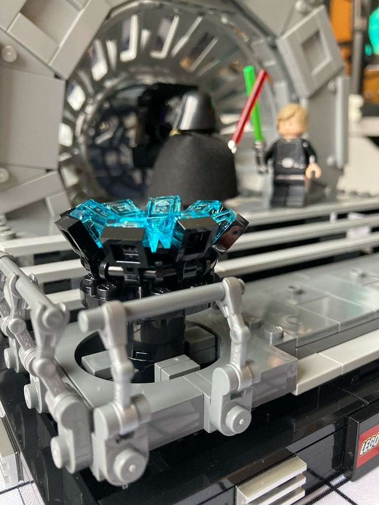 LEGO Star Wars Diorama: Sala del Trono del Emperador - completamente montado