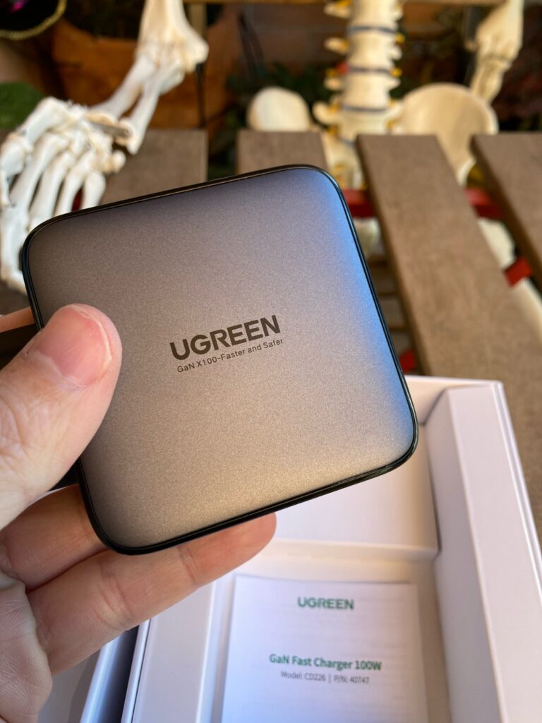 UGREEN Nexode - Cargador USB C GaN 4 puertos y 100 W - unboxing