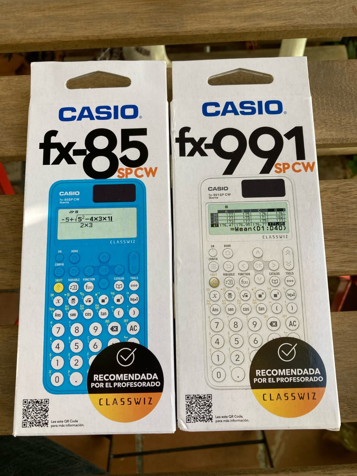 Calculadoras científicas de nivel básico: Casio fx-85SP CW y Casio fx-991SP CW. Los nuevos modelos de 2023. 