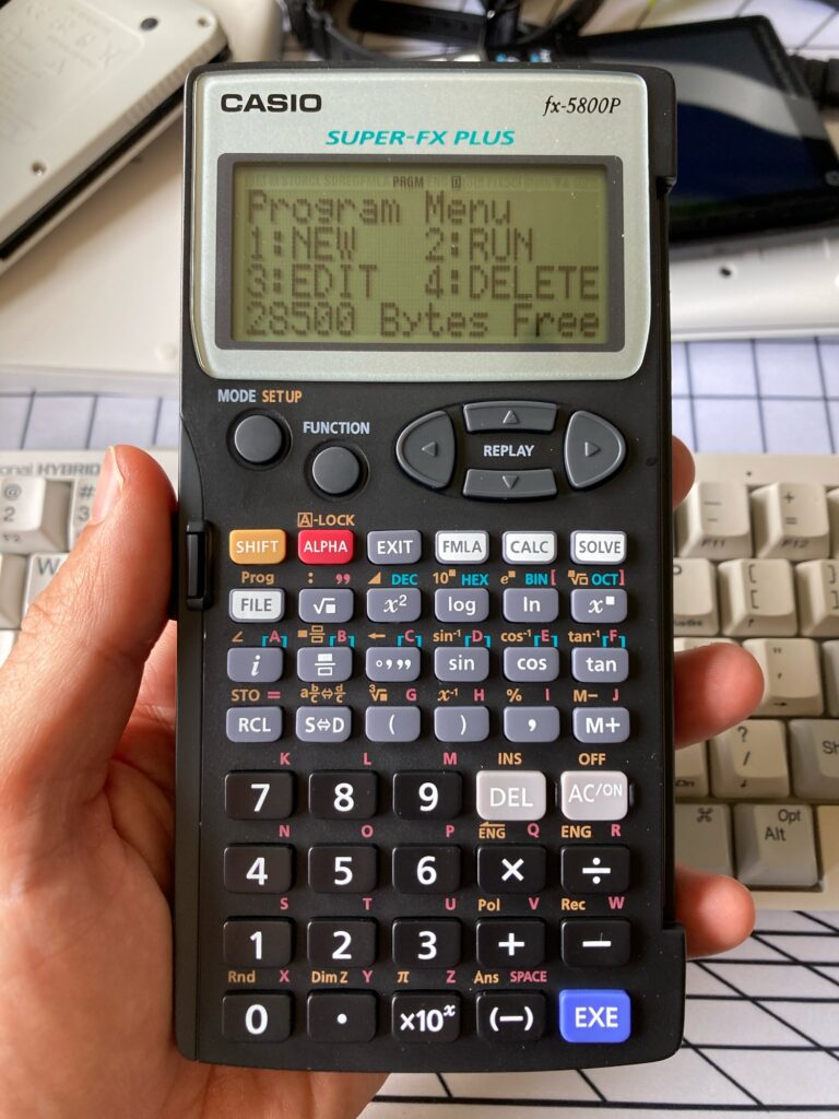 Casio fx-5800P: menú para crear un nuevo programa en esta calculadora programable.
