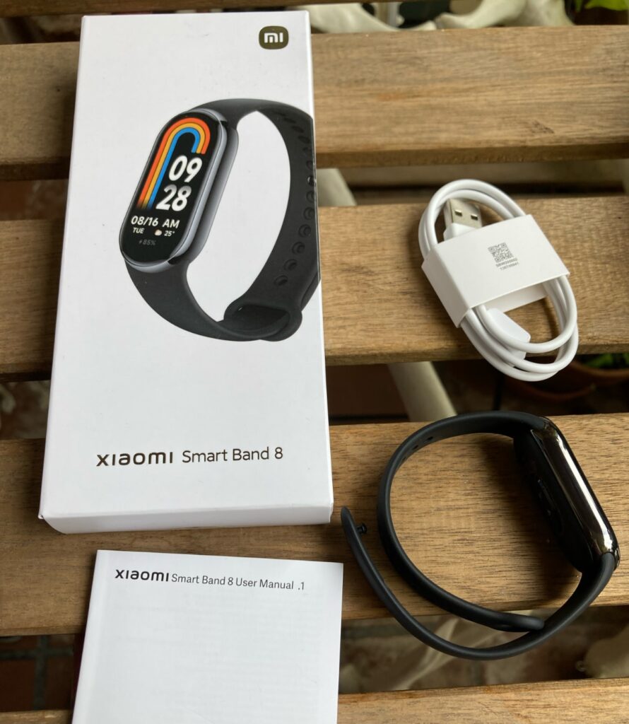 Xiaomi Mi Smart Band 8: unboxing de todo el paquete
