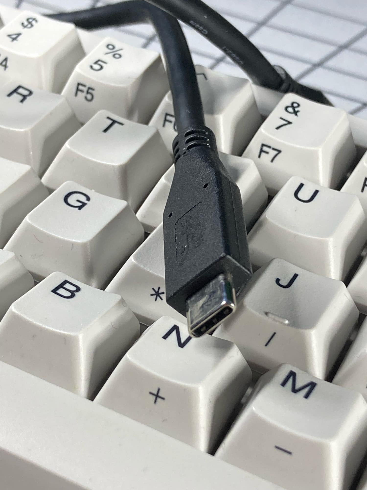Cables USB-C: gástate un poco más para obtener mejor calidad y mayor duración. 