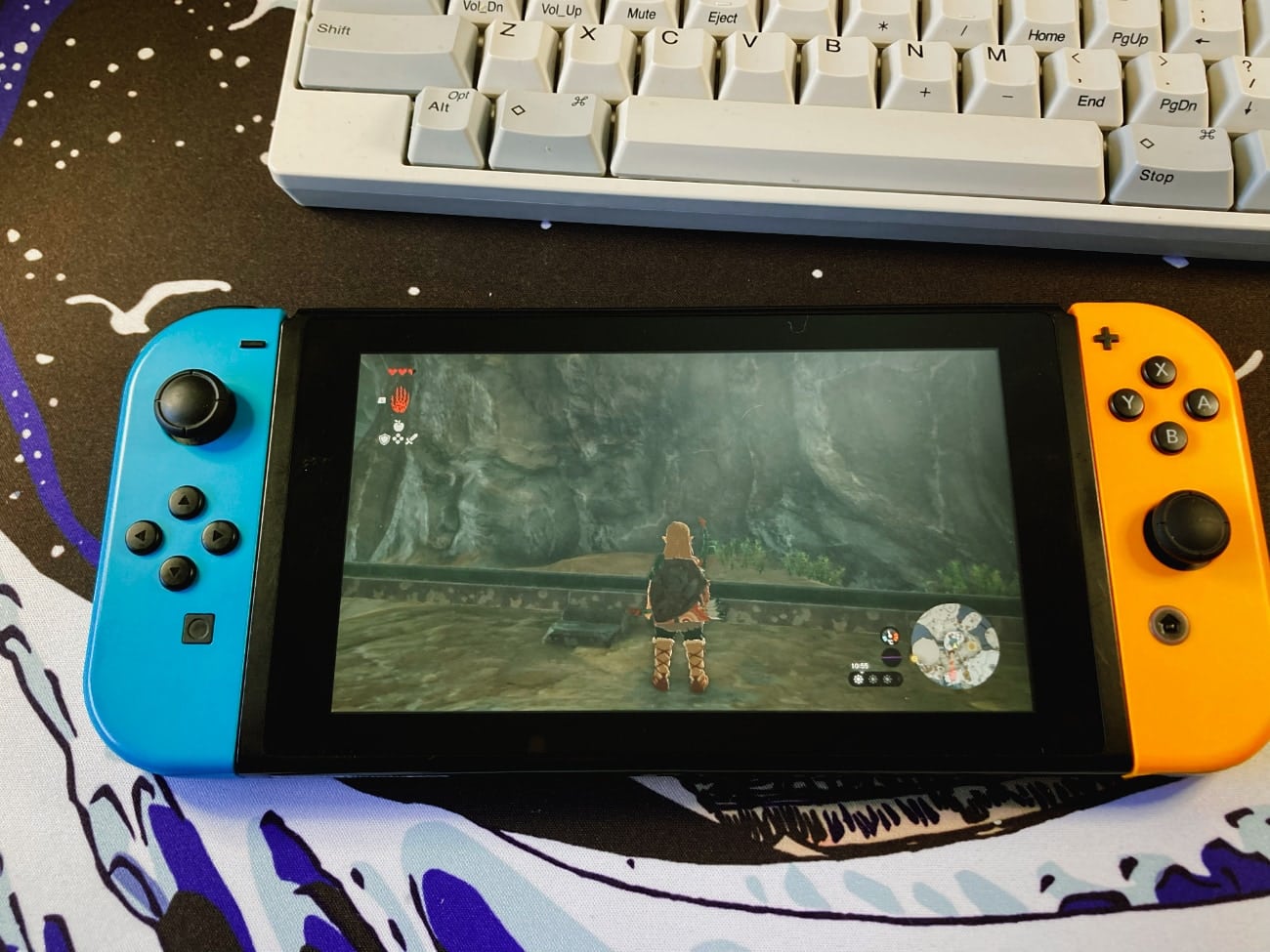 Nintendo Switch de 2019 con el nuevo videojuego de The Legend of Zelda: Tears of the Kingdom