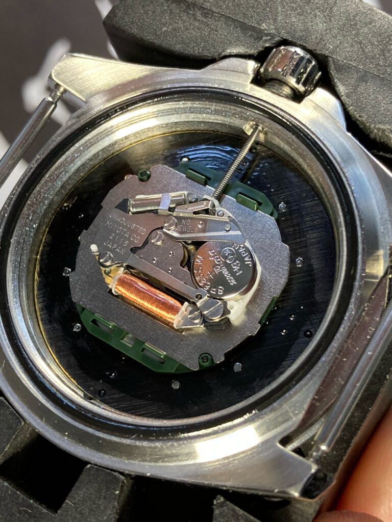 Cambio de pila en un Casio Marlin