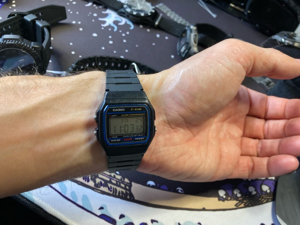 casio f-91w reloj retro