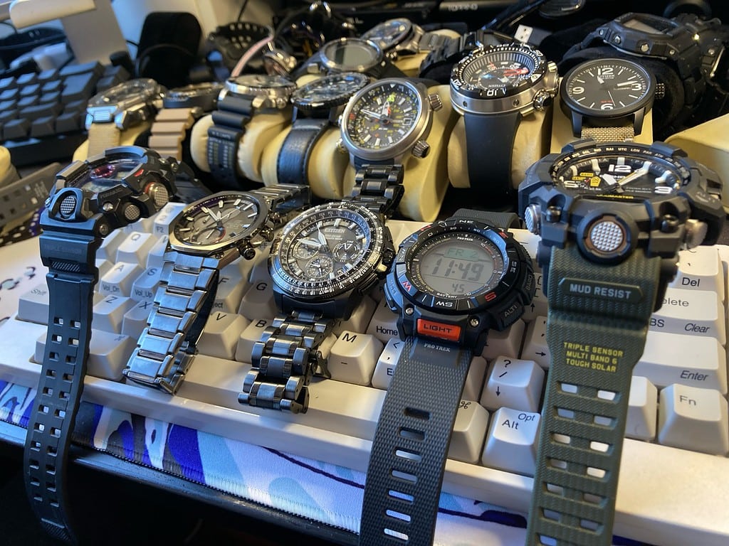 Varios relojes de Casio , Citizen de carga soalr