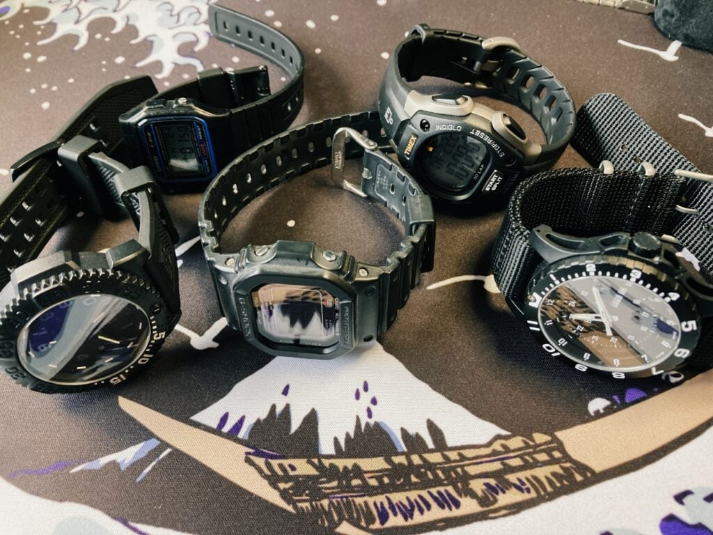 relojes resistentes al agua y golpes