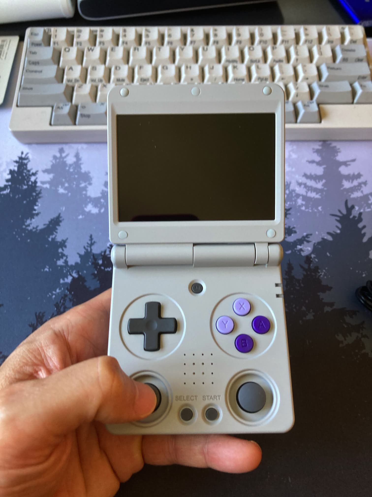 Consola retrogaming ANBERNIC RG 34XXSP: los controles y botones son muy cómodos y no hacen mucho ruido.
