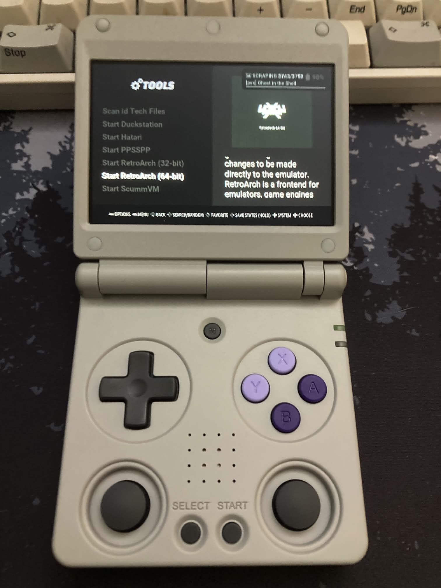 Tools en Rocknix en la ANBERNIC RG 34XXSP: entramos en la configuración de Retroarch.