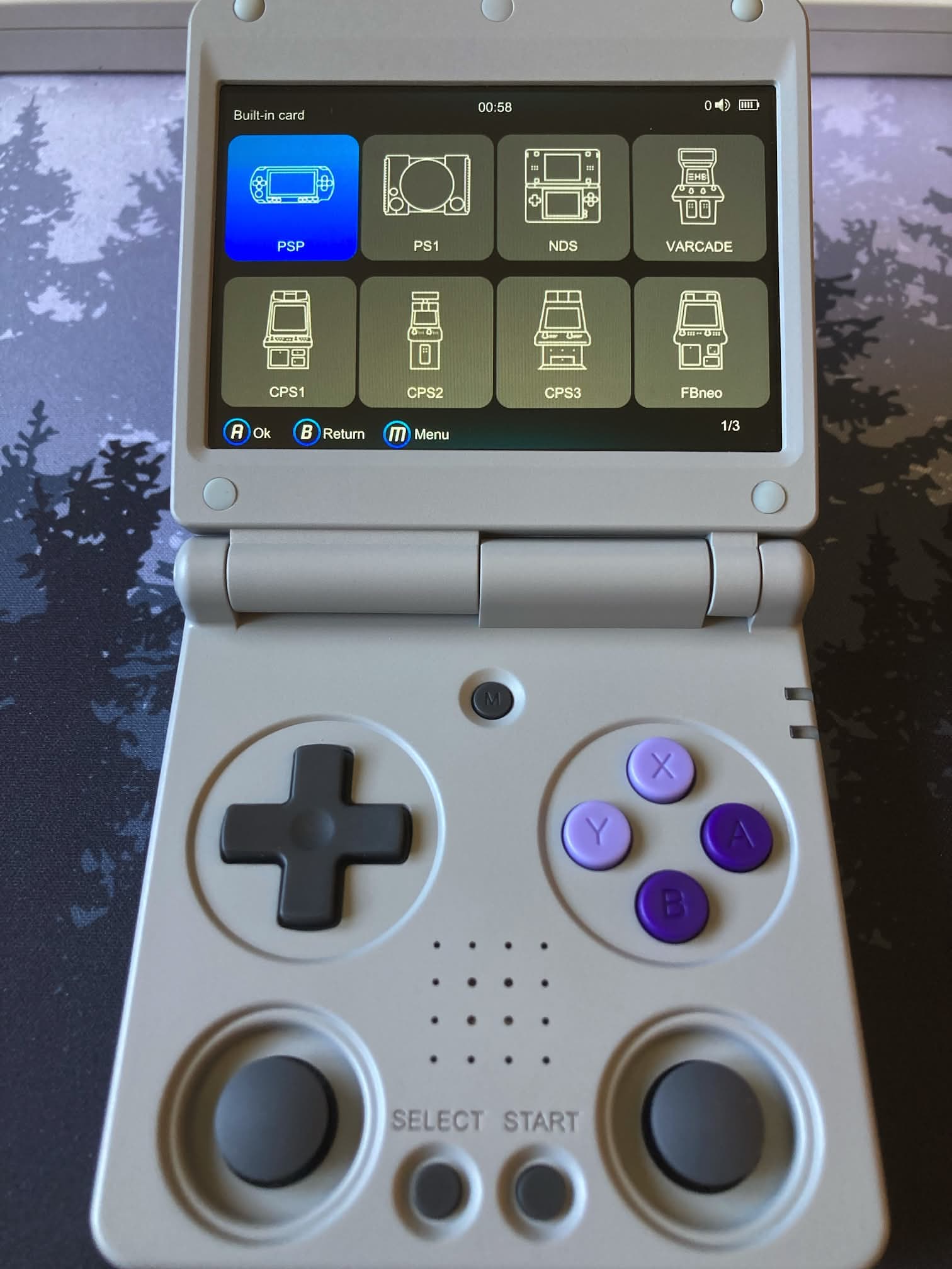 Consola retrogaming ANBERNIC RG 34XXSP con SO de fábrica: diferentes emuladores.