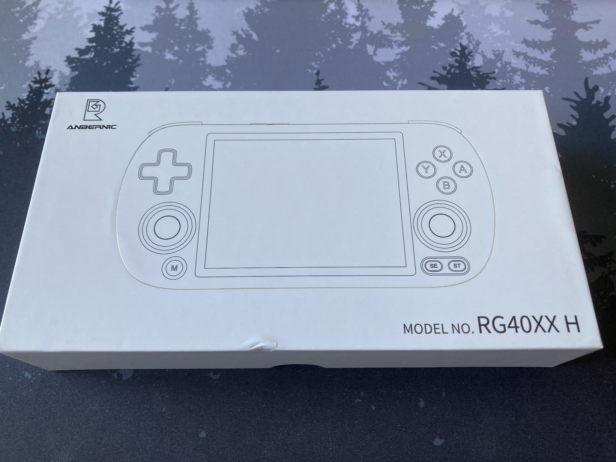 Anbernic RG40XX H en su caja blanca