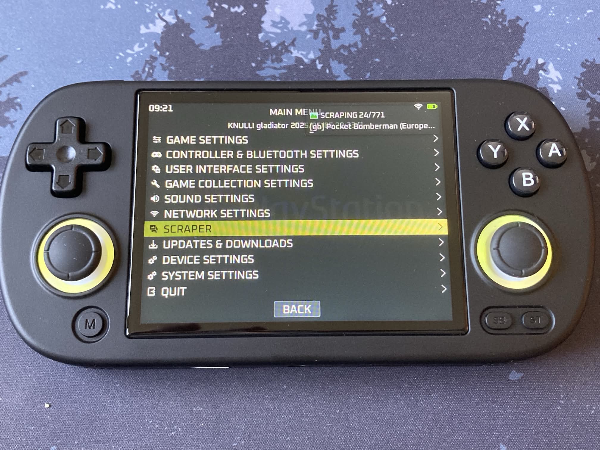 Anbernic RG40XX H: SO Knulli opciones de menu principal (scraper)