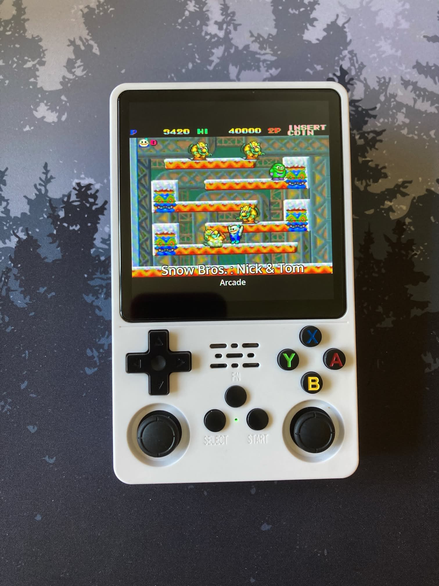 ArkOS en la R36Plus: juegos que podemos emular. Snow Bros