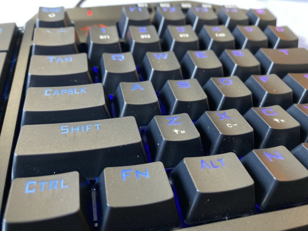 Redragon K585 DITI Pro perfil teclas. 