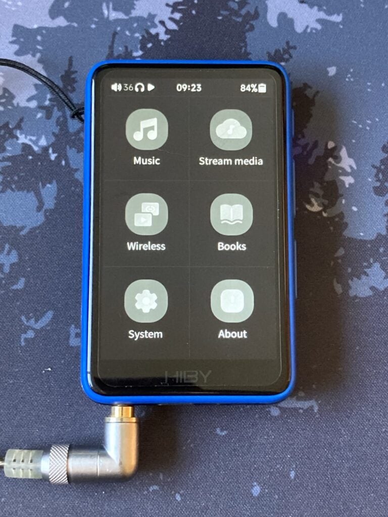 Hemos puesto la interfaz en monocromo en el Hiby R1