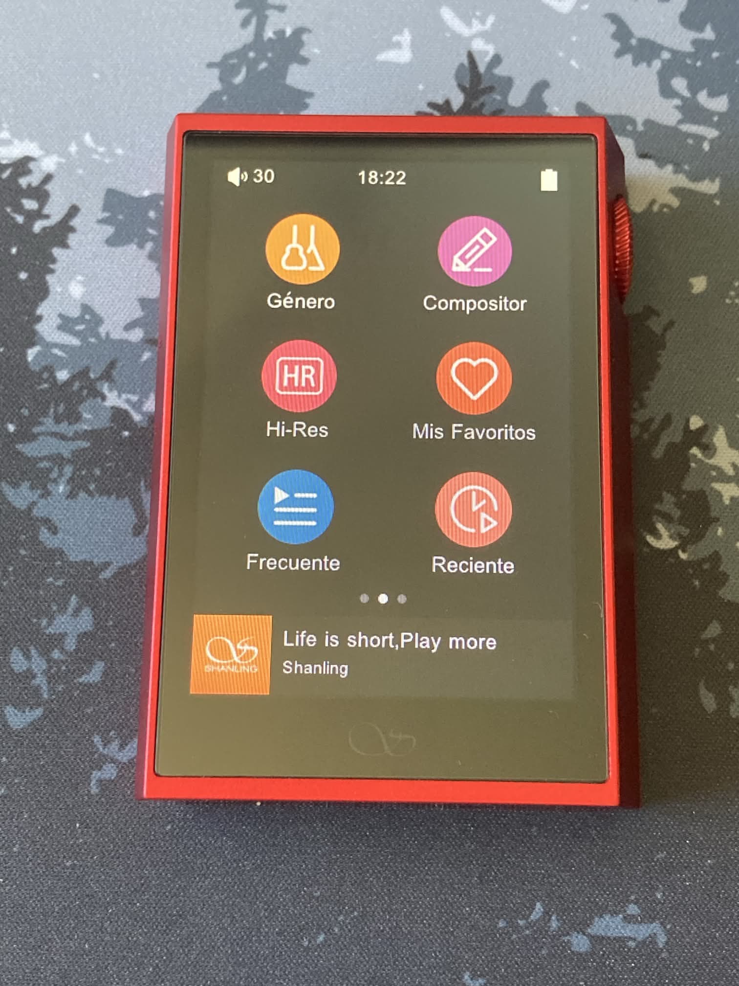Shanling M1 Plus: segunda pantalla con filtros de canciones