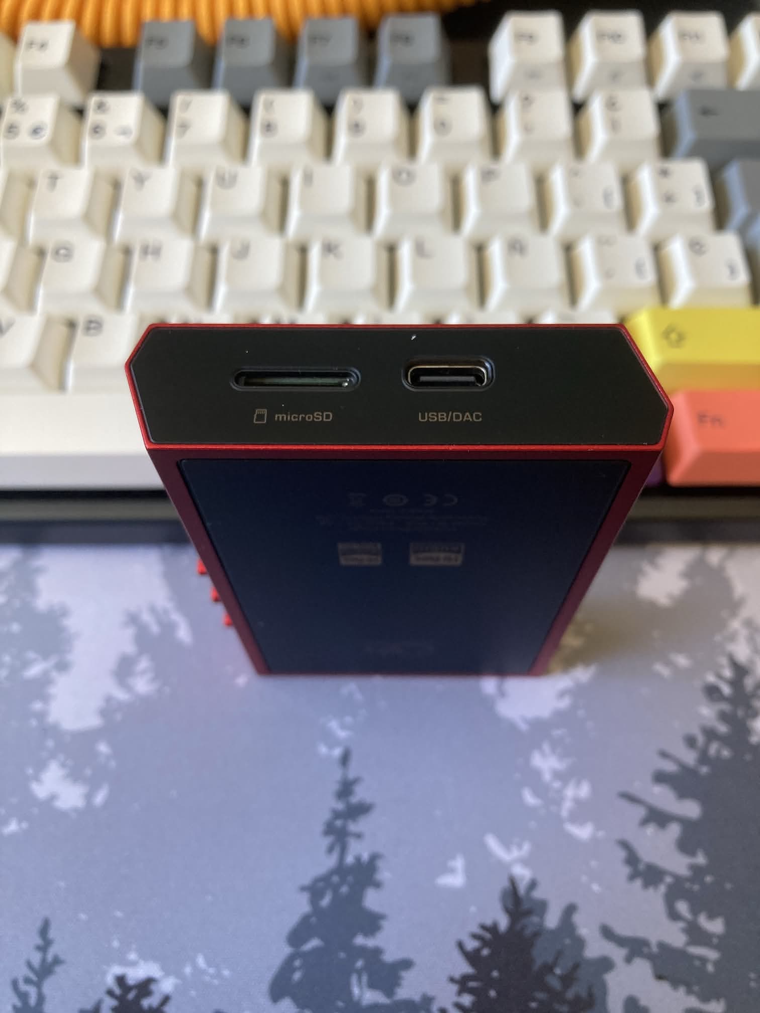 Shanling M1 Plus: puerto USB-C y puerto tarjeta microSD